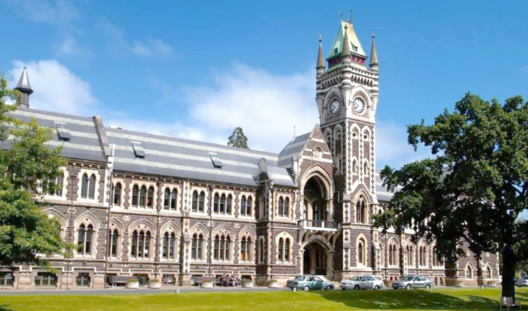 新西兰本科几年？