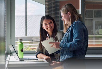 澳洲高性价比注册护理硕士~10月开学、不限制本科专业背景、无前置课程要求、有奖学金